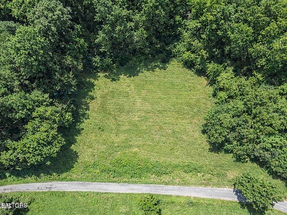 3rd image of Cecil Davis Rd