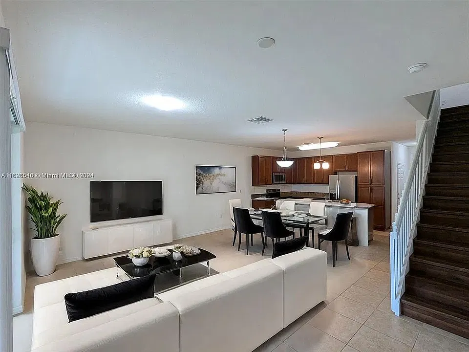4770 E Station Sq #MAIN