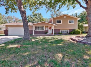 754 N Woodchuck Ln, Wichita, KS 67212