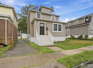 48 5th St, Fords, NJ 08863