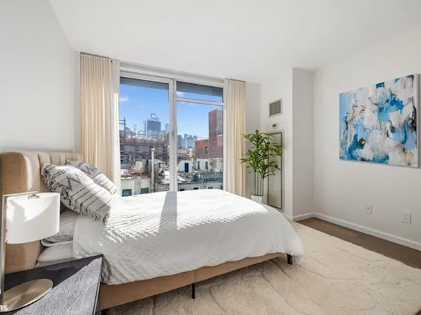 350 West 53rd Street image 7 of 14