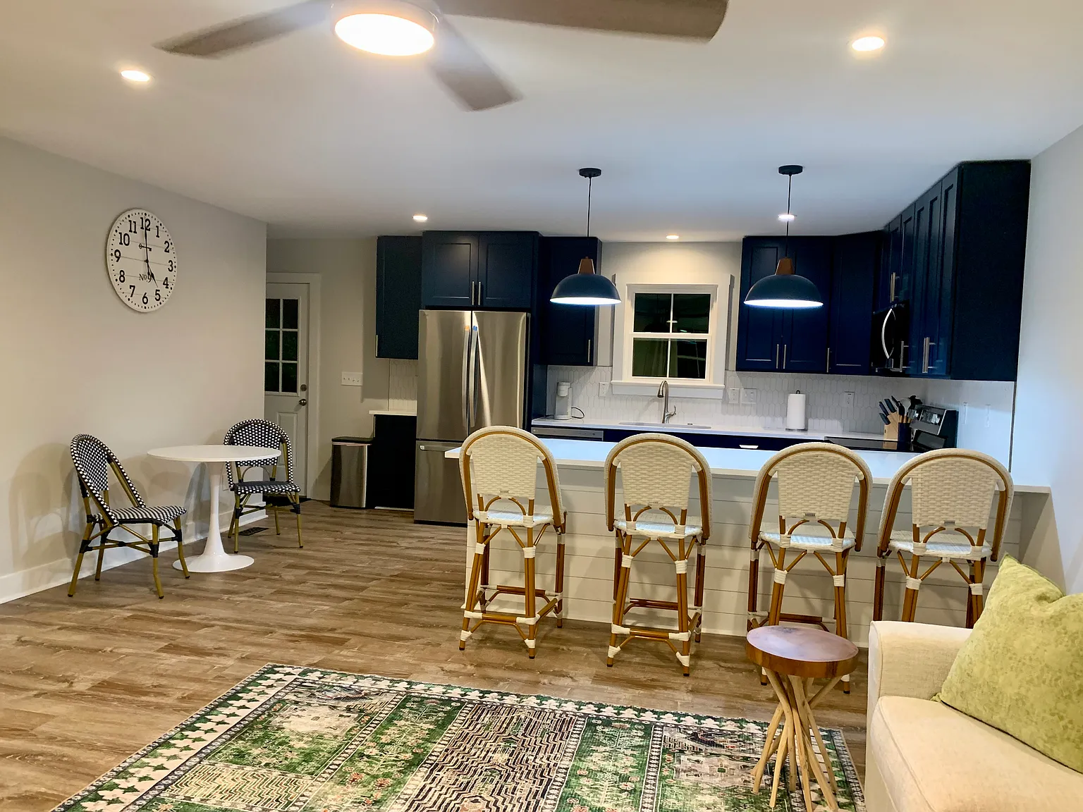 1079 N Shadow Dr — Photo 4