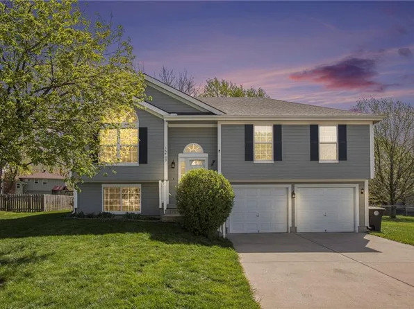 16709 Branson Dr, Belton, MO 64012