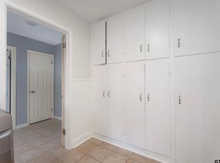 1011 Rhodes Dr, Tyler, TX 75701