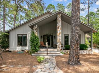 10 Apawamis Rd, Pinehurst, NC 28374
