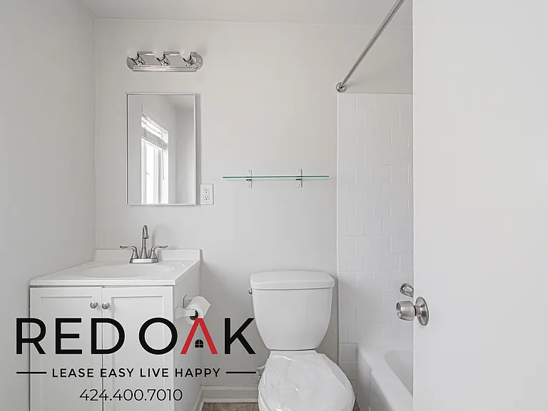 16910 Crenshaw Blvd #20 — Photo 10