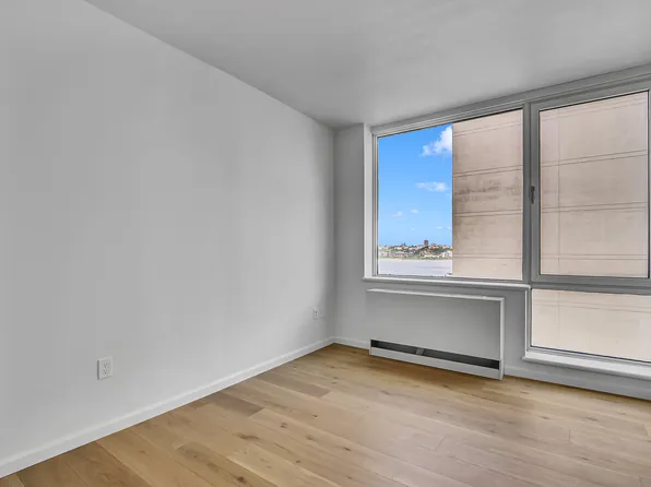 635 West 42nd Street image 24 of 28