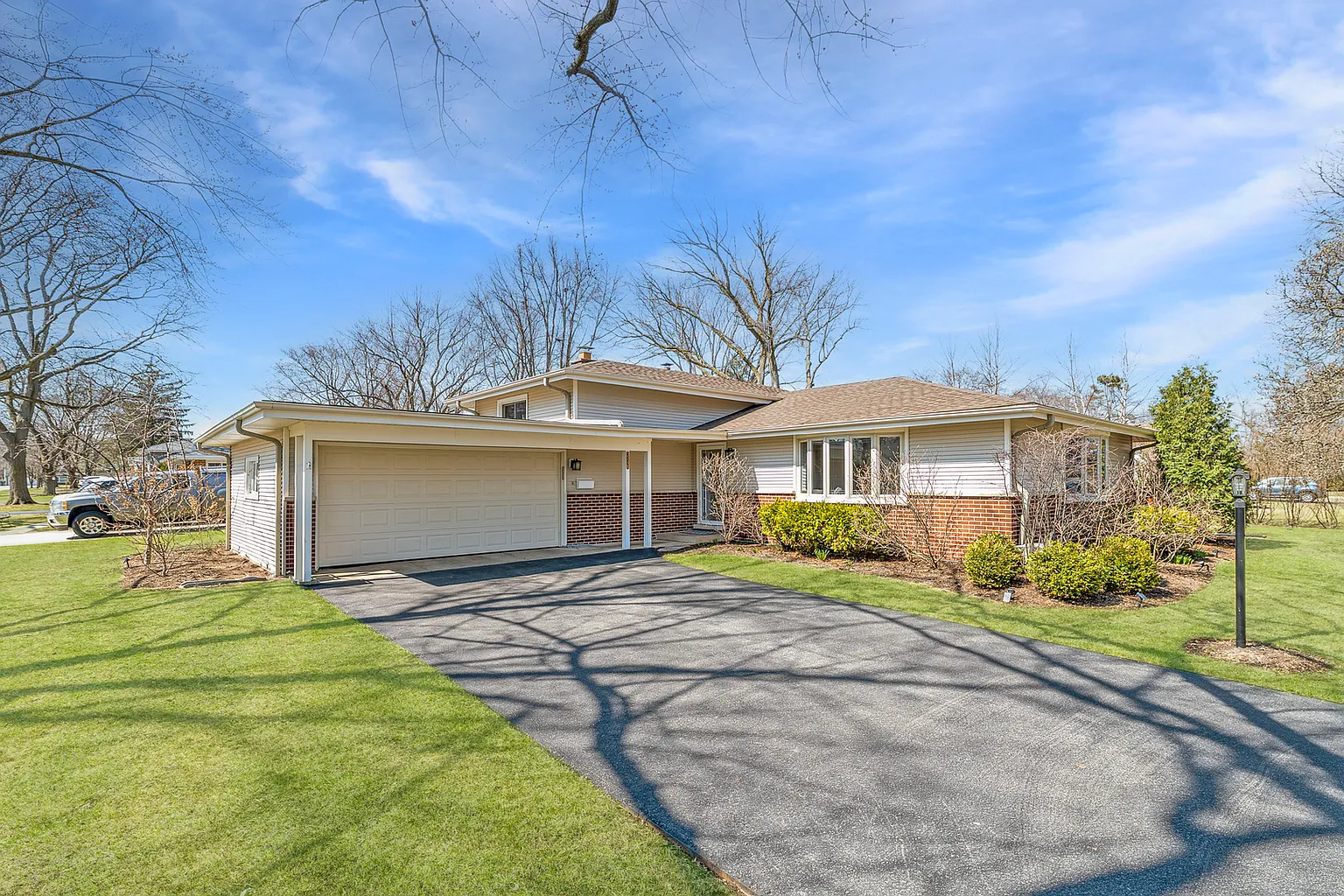 3348 Ralmark Ln photo 1