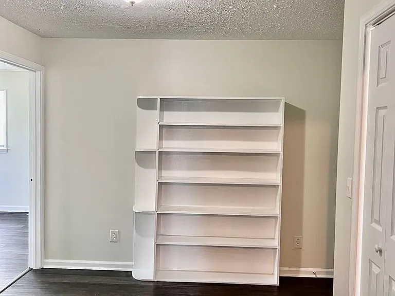 1438 Franklin St — Photo 13