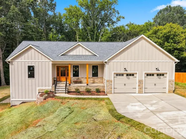 2578 Polo Ln, Maiden, NC 28650