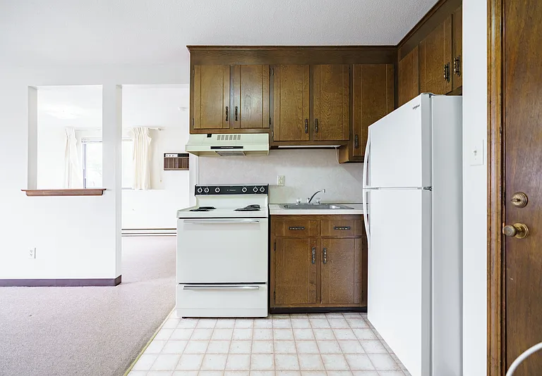 65 East St #25 — Photo 2