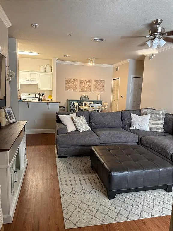 Building Photo - Eastern Pecan Pl