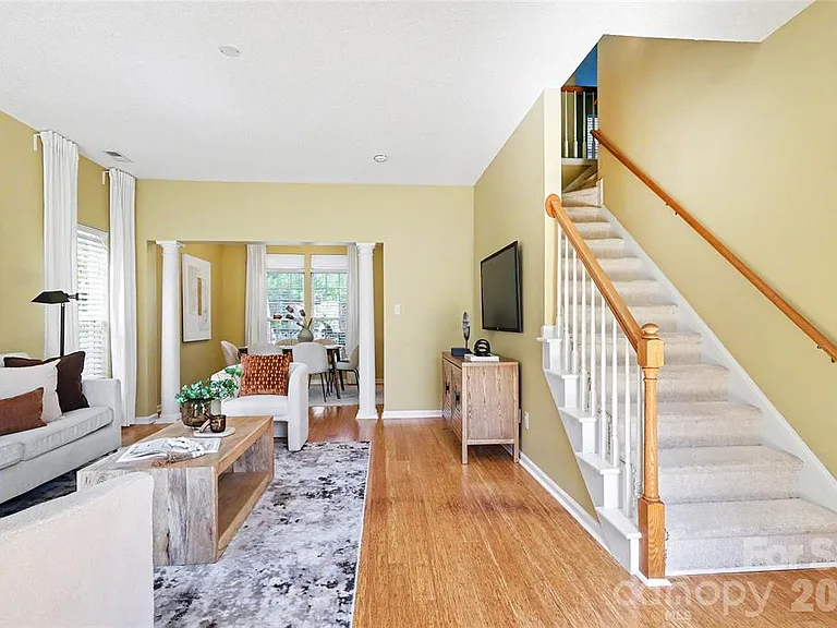 14802 Bergerac Ct — Photo 5