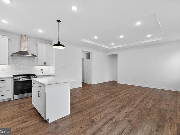 6th image of this home