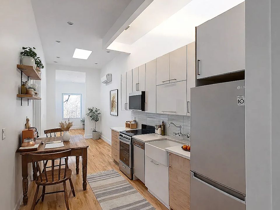 1st image of 175 Knickerbocker Ave APT 3L