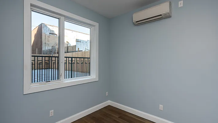 Rented by Nooklyn NYC LLC | media 25