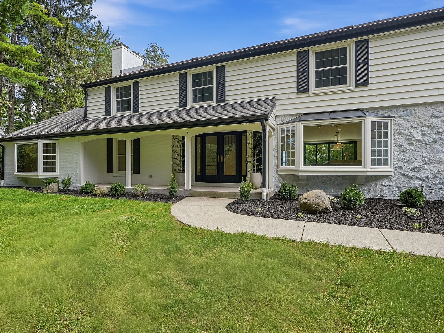 N Lake Shore Dr, Mequon — Photo 3
