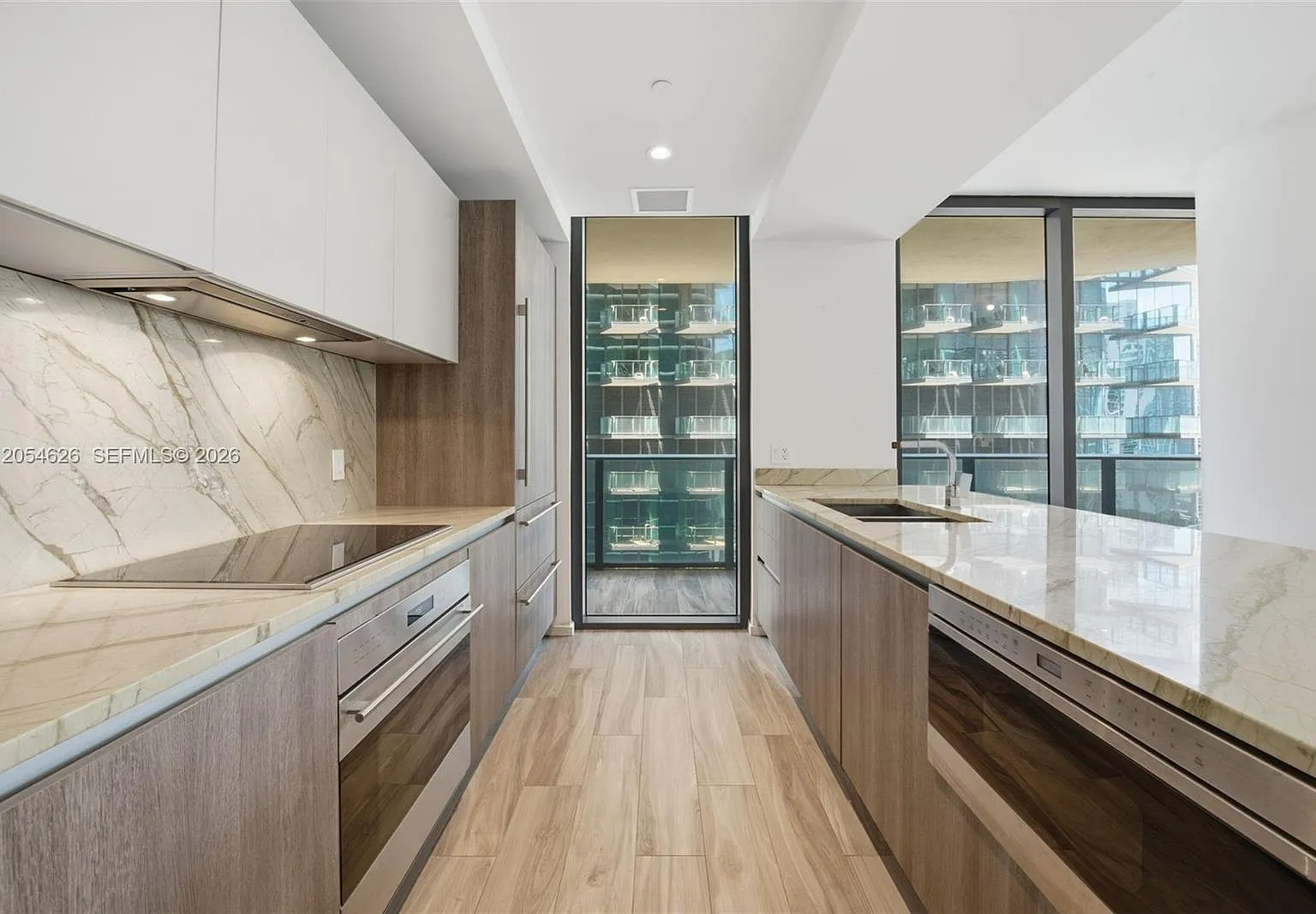 801 Sma Residences Condo — Photo 4
