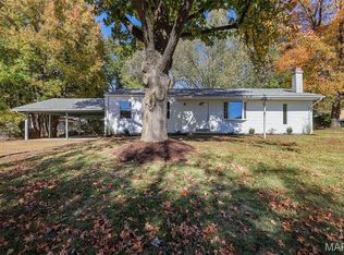 1929 Prior Dr, Saint Louis, MO