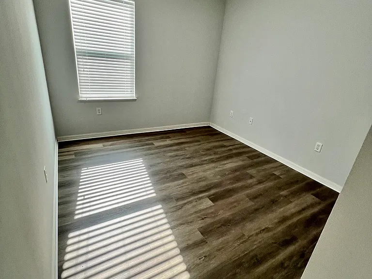 276 Milestone Dr — Photo 10