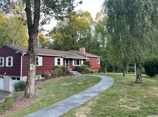 5 Inwood Ln, Westport, CT 06880