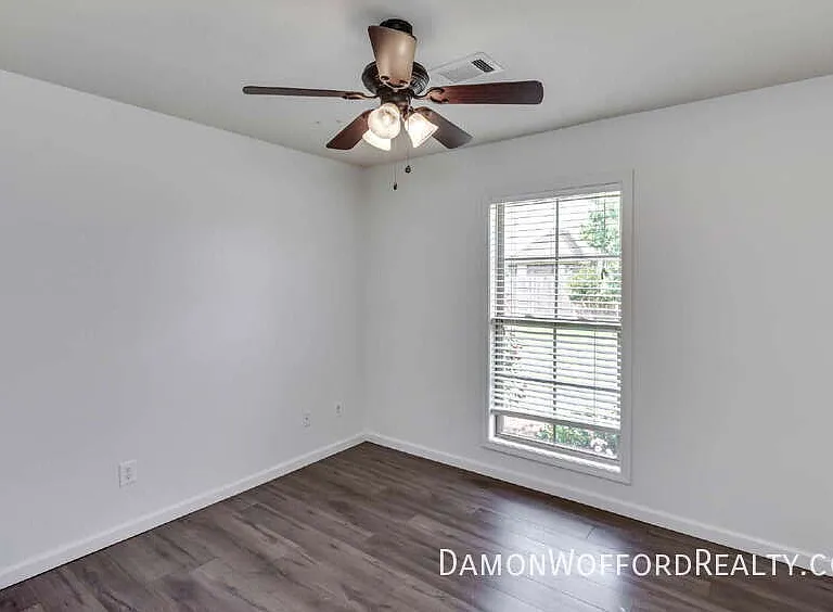 107 Emry Cv — Photo 45