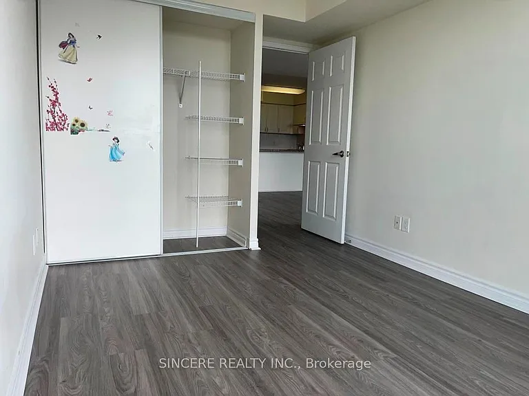 35 Hollywood Ave #1922 — Photo 21