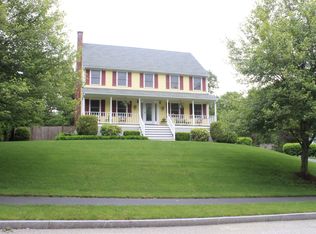 22 Apache Way, Wilmington, MA 01887