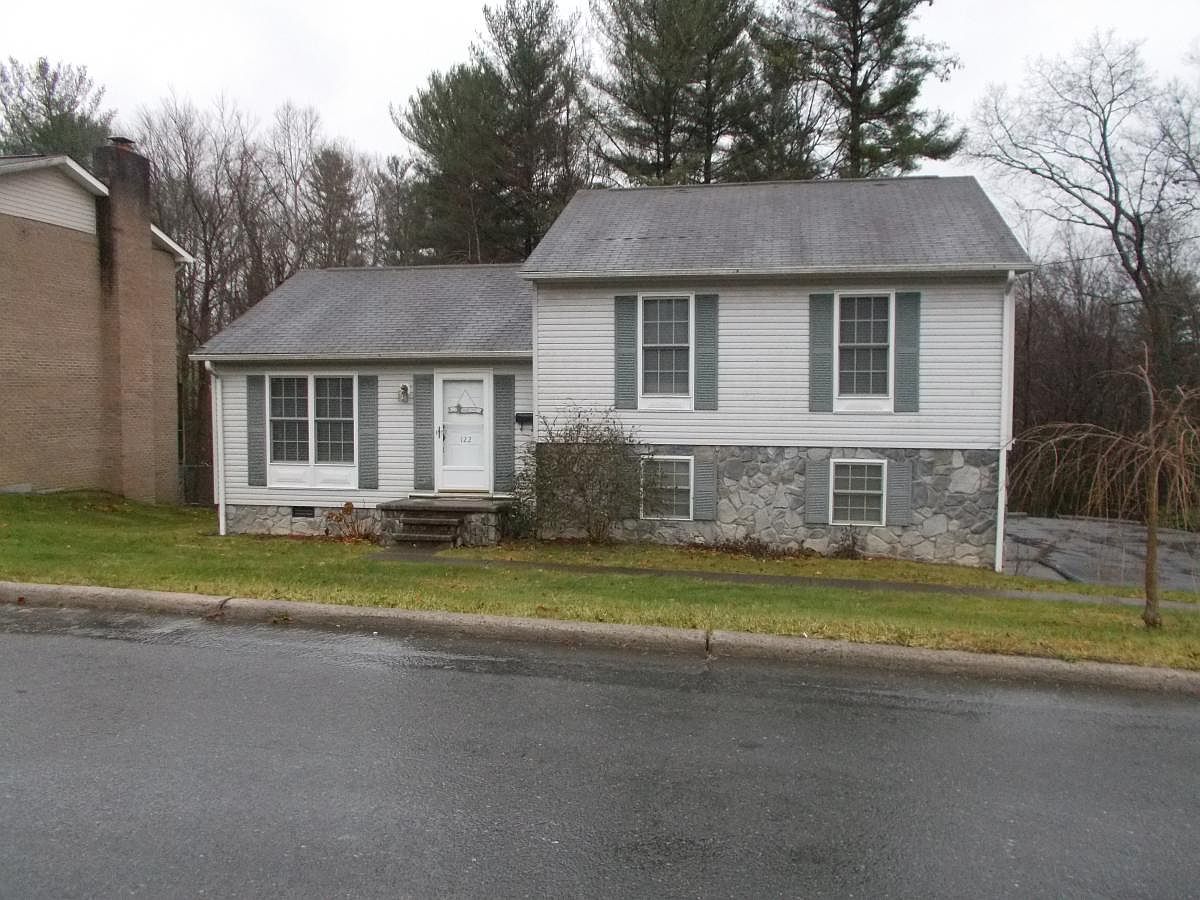 122 Northwestern Ave, Beckley, WV 25801 Zillow