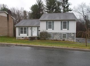 122 Northwestern Ave, Beckley, WV 25801