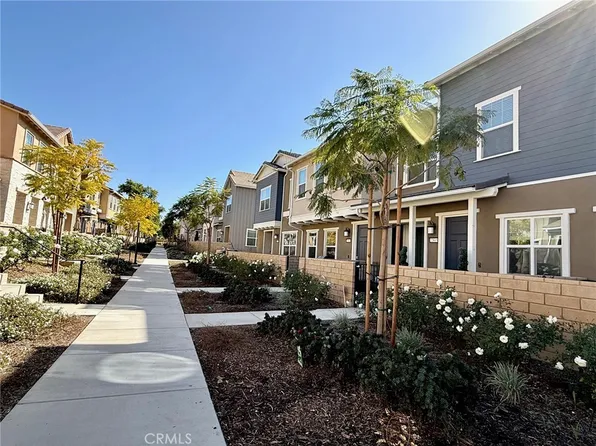 22885 Acoustic Dr, Santa Clarita, CA 91350