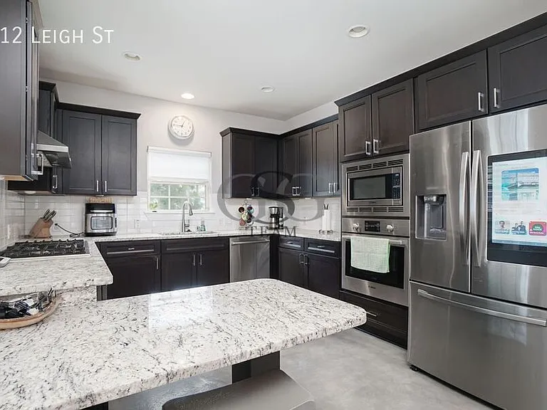 612 Leigh St — Photo 5