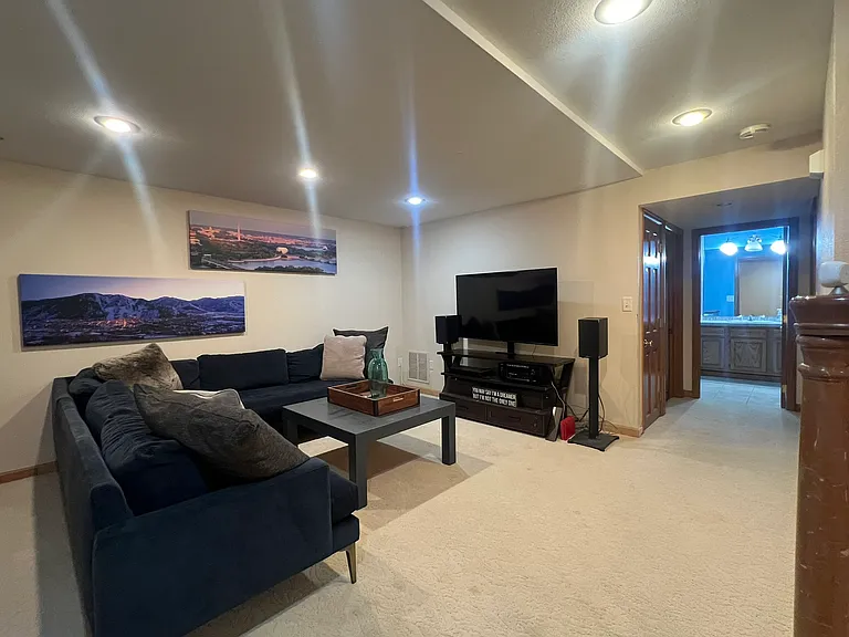 7710 S Hickory Pl — Photo 21