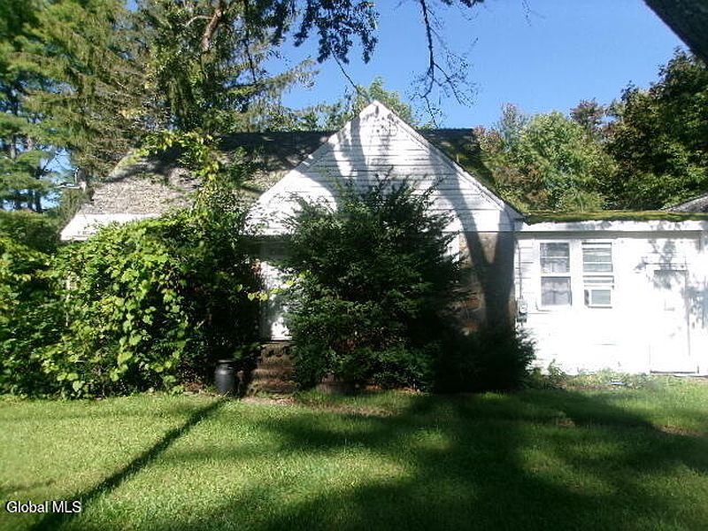 4th image of 97 Charlton Road