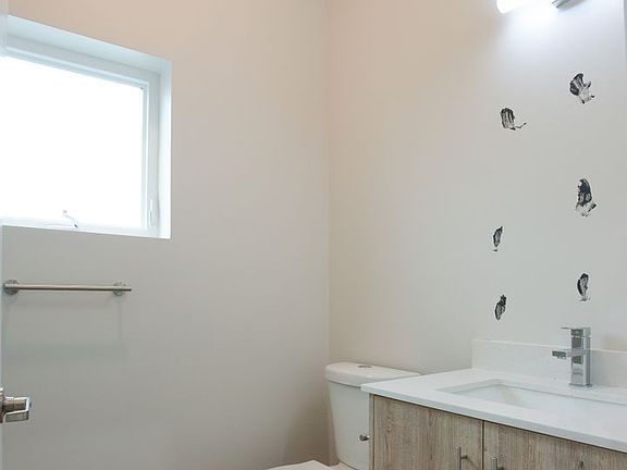 5th image of 9545 Ashworth Ave N #404