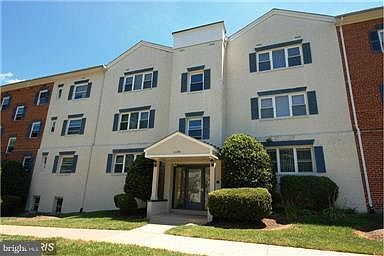 1st image of 6186 Greenwood Dr APT 301