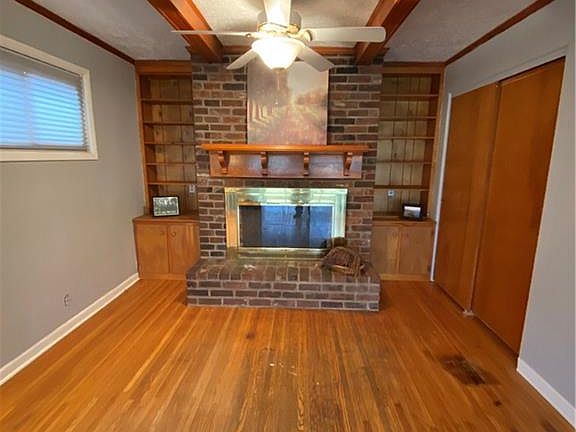 3rd image of 4116 E Pleasant Run Parkway North Dr