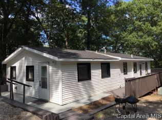 11744 Deer Crossing Ln, Petersburg, IL 62675