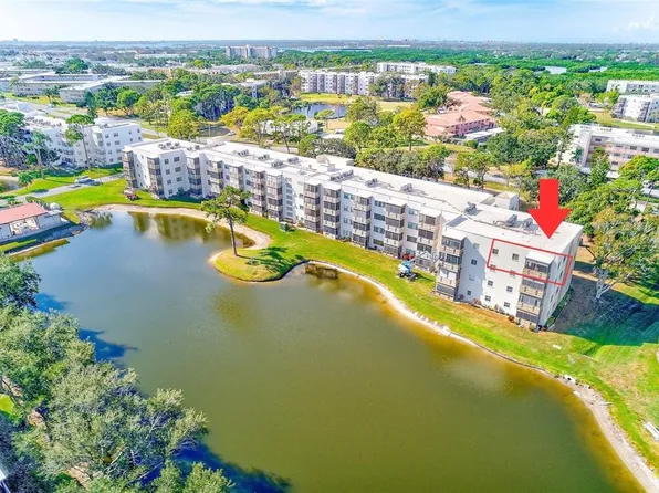 6070 80th St N Unit 415, Saint Petersburg, FL 33709