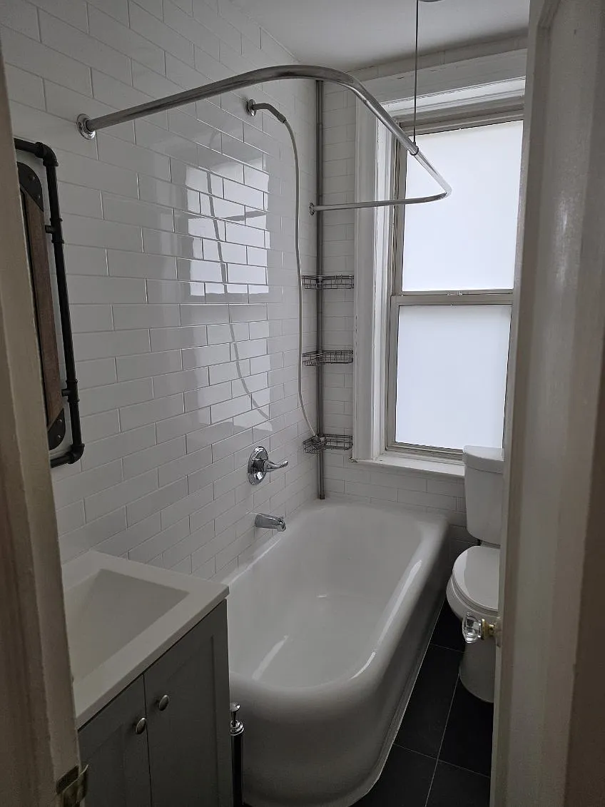1 bed, 650 sqft, $2,099 — Photo 1