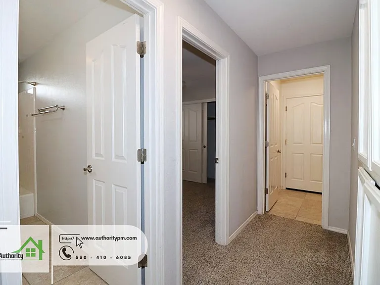 2378 Castlewood Dr — Photo 19