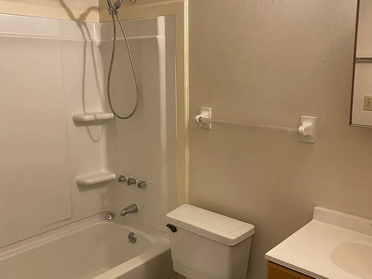 5097 Yacht Harbour Cir — Photo 8