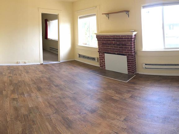 Living Room with non functioning fireplace