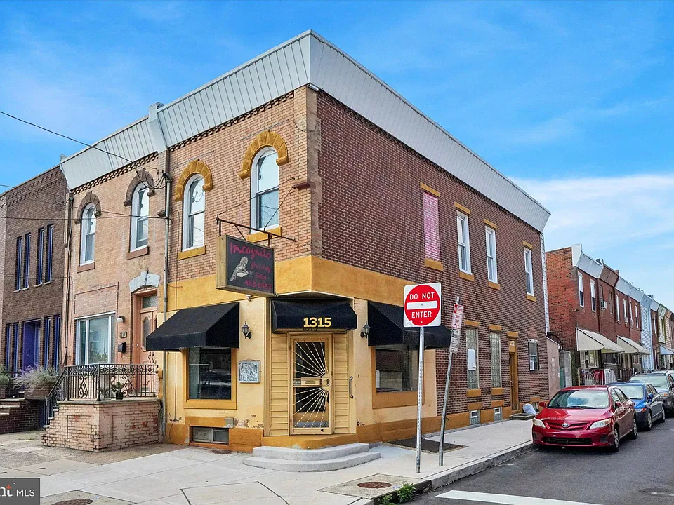 1315 W Porter St #1-&