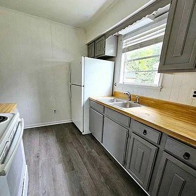 2 bed, 800 sqft, $800 — Photo 2