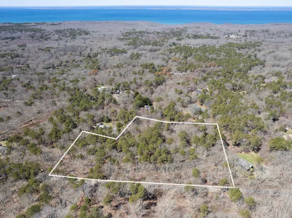 37 Bijahs Way, Chilmark, MA 02535