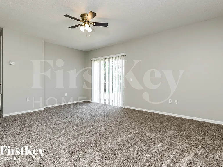 651 Cotulla Dr — Photo 2