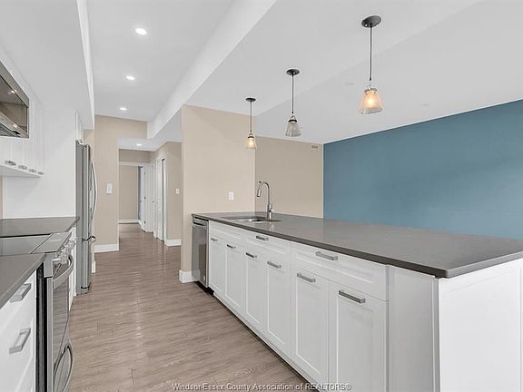 5th image of 550 Sandison St #36