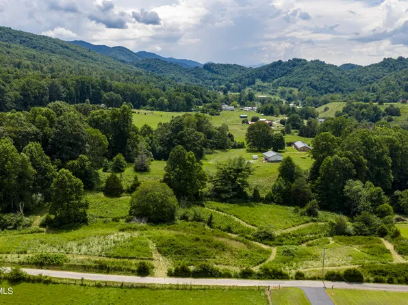 126 Don Rominger Rd, Elizabethton, TN 37643