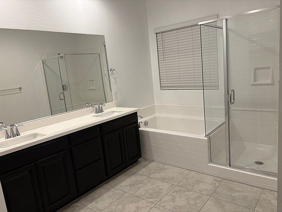 2nd image of 826 Star Estates Ave